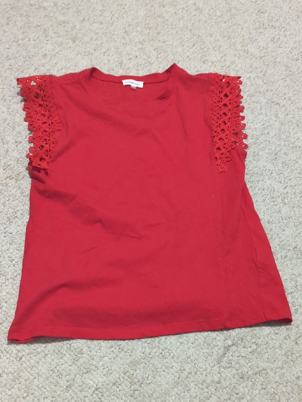 Red Lace-Trim Sleeveless Women’s Top